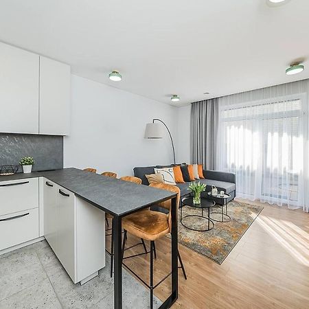 Lovely Apartment With Private Terrace By Urban Rent 카우나스 외부 사진